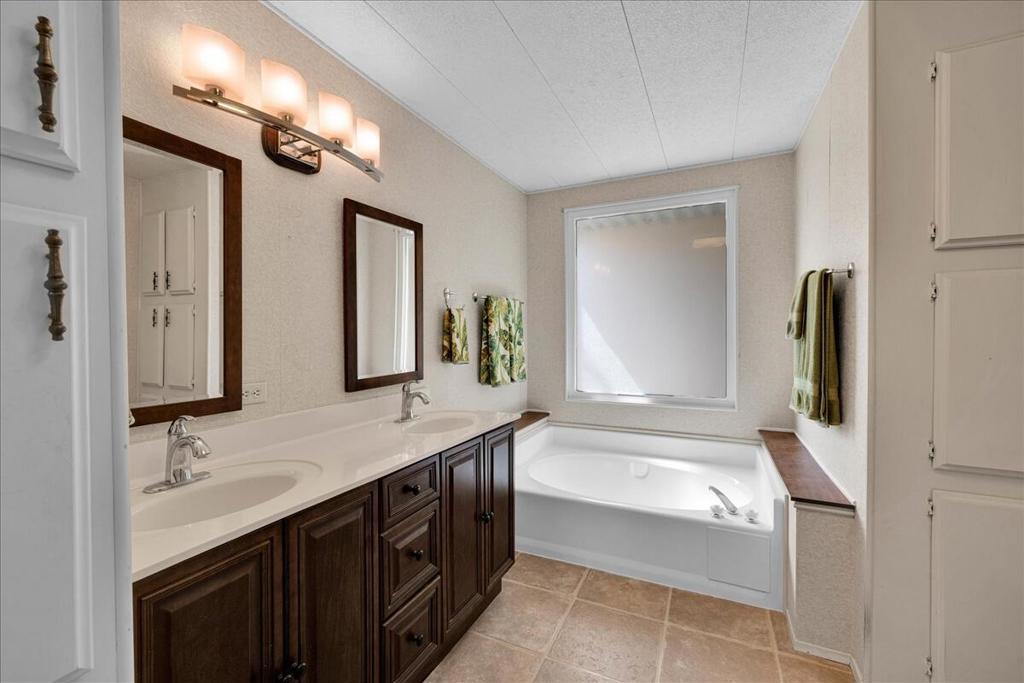 73450 Country Club Drive 18 Property Photo 20