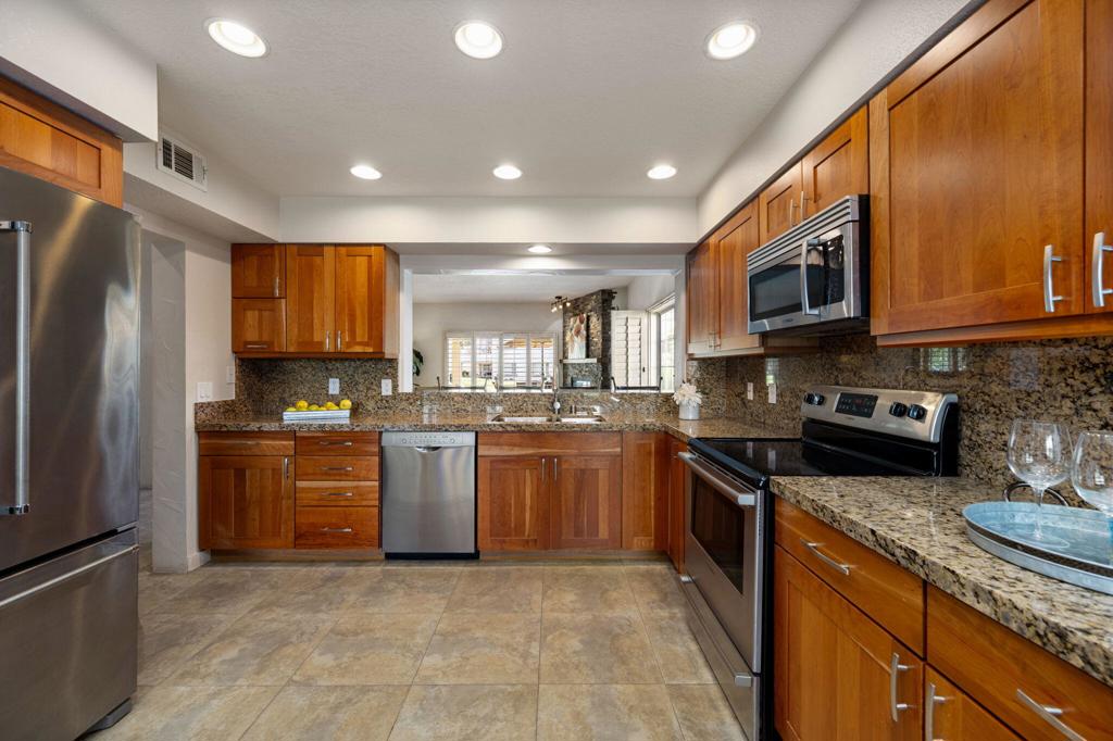 618 Vista Lago Circle N Property Photo 12