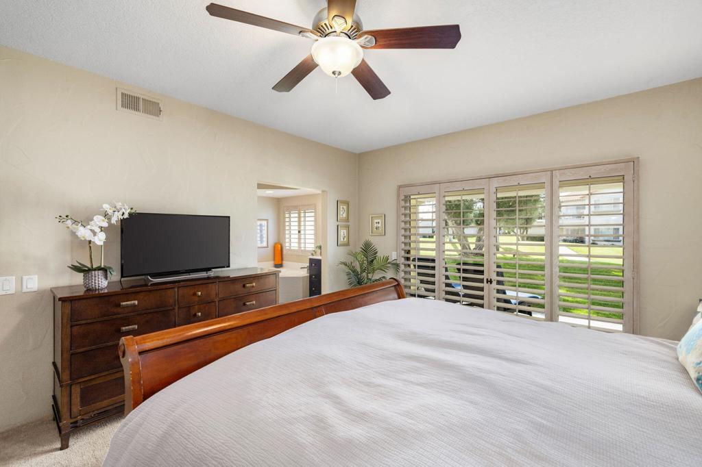 618 Vista Lago Circle N Property Photo 19