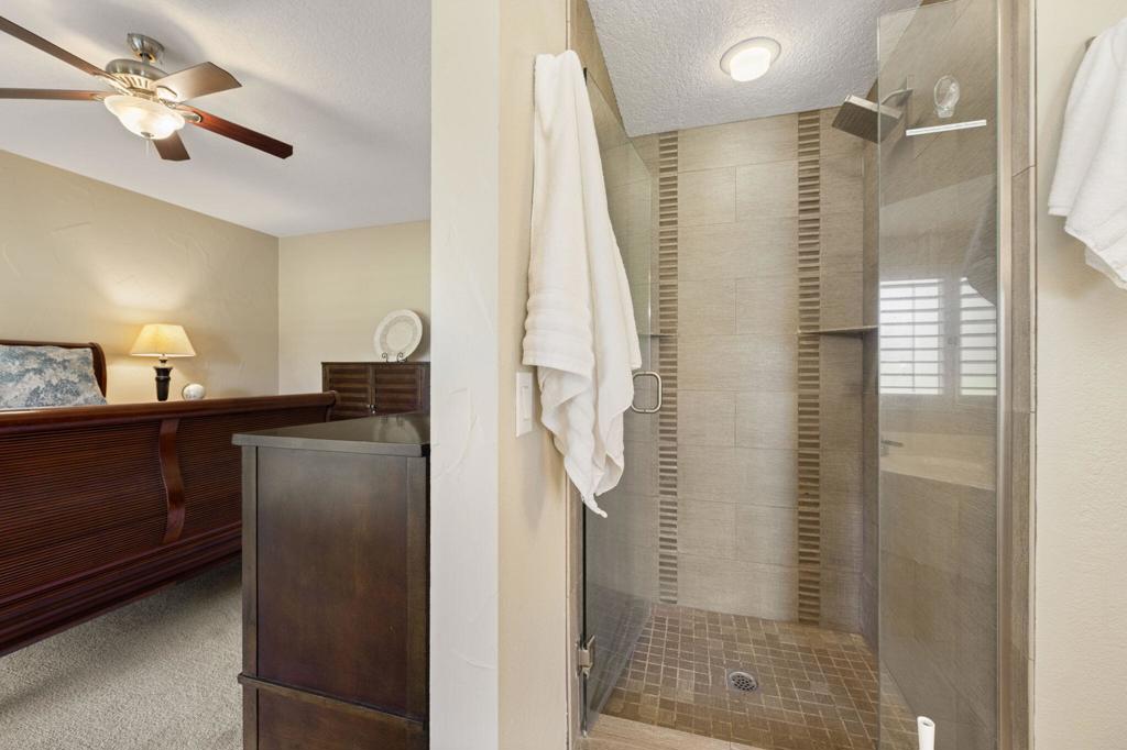618 Vista Lago Circle N Property Photo 23