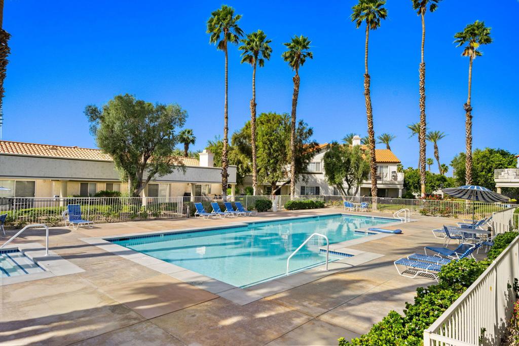 618 Vista Lago Circle N Property Photo 31