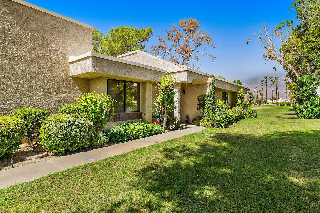 68882 Calle Mula Property Photo 1