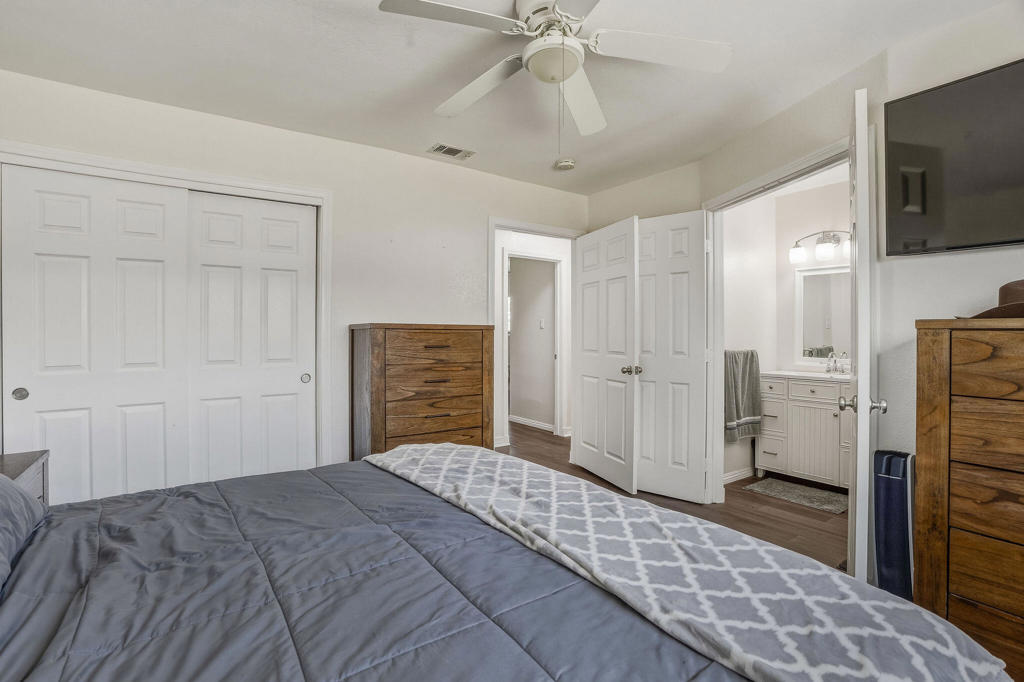 1035 W Hoffer Street Property Photo 14