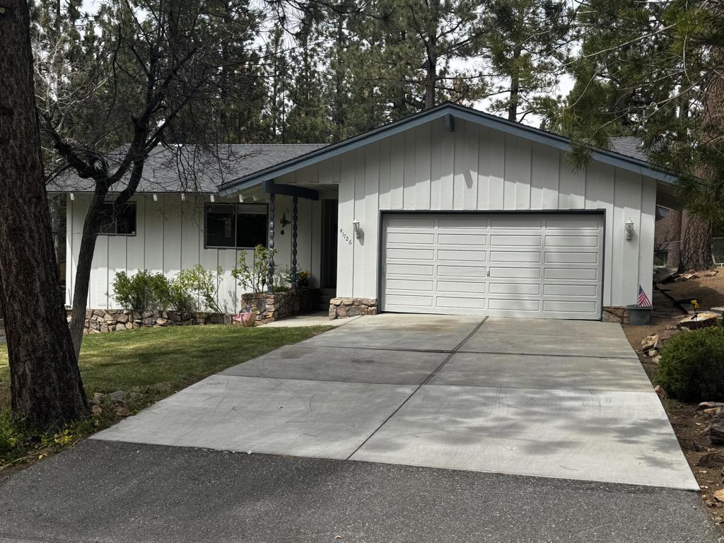 41726 Comstock Lane Property Photo 1