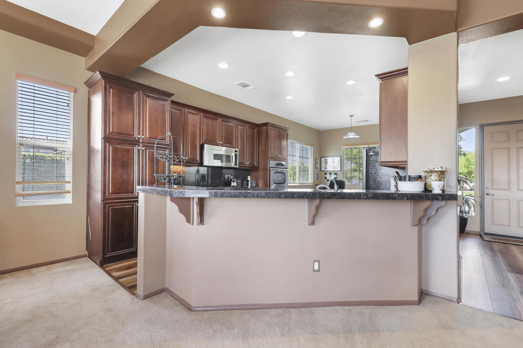 48640 Vienna Court Property Photo 8