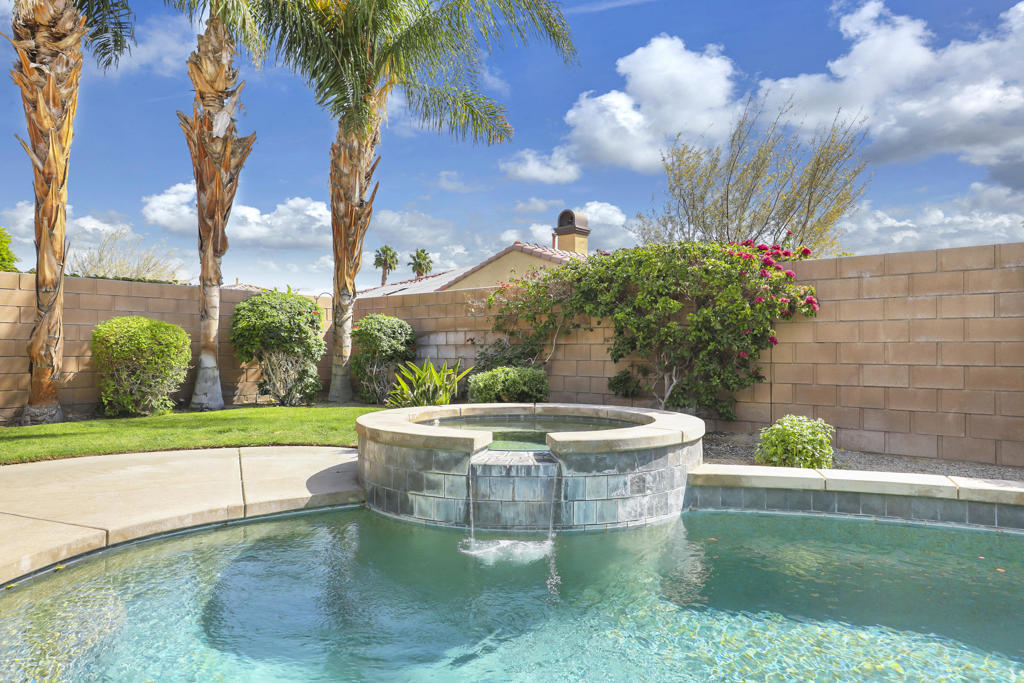 48640 Vienna Court Property Photo 26