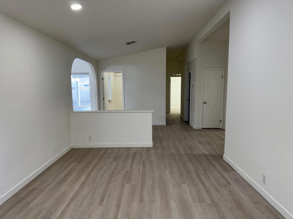 35453 Canteen Property Photo 11