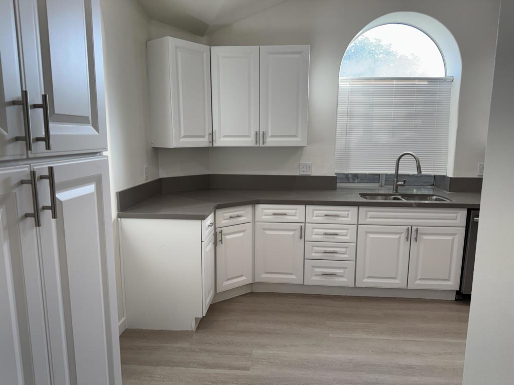 35453 Canteen Property Photo 14
