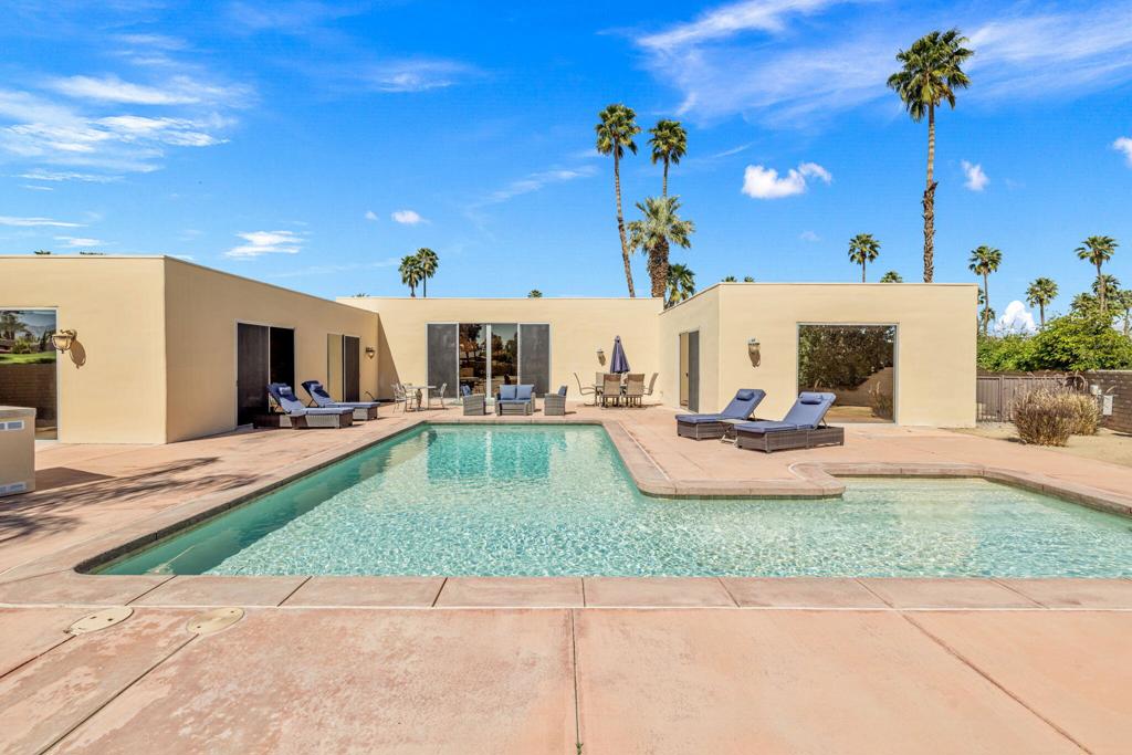 39080 Kilimanjaro Court Property Photo 14