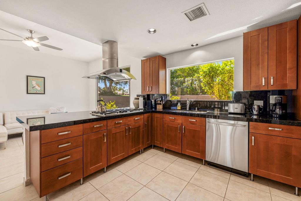 39080 Kilimanjaro Court Property Photo 19