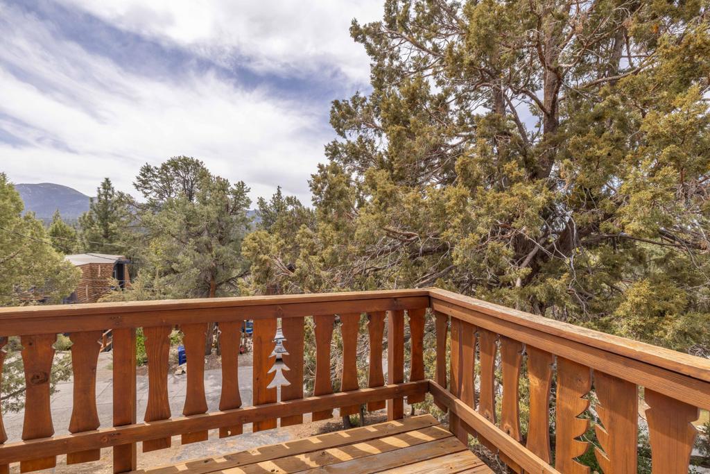 391 Mullins Drive Property Photo 4