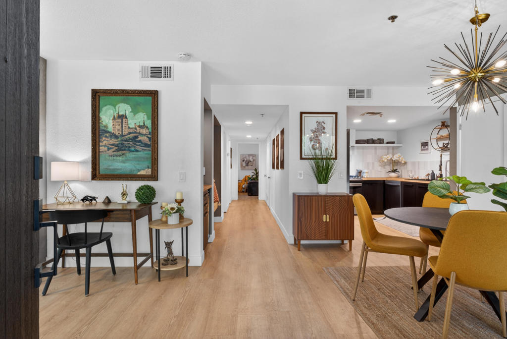 200 E Racquet Club 63 Property Photo 1