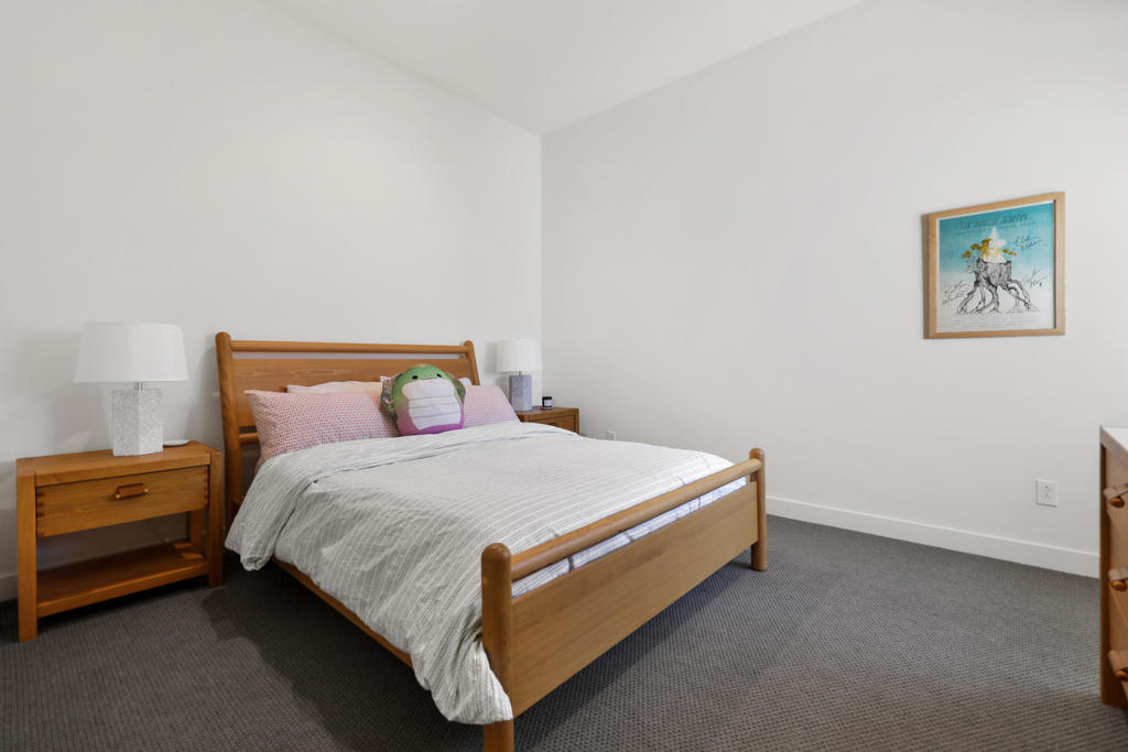 80325 Champions Way Property Photo 12