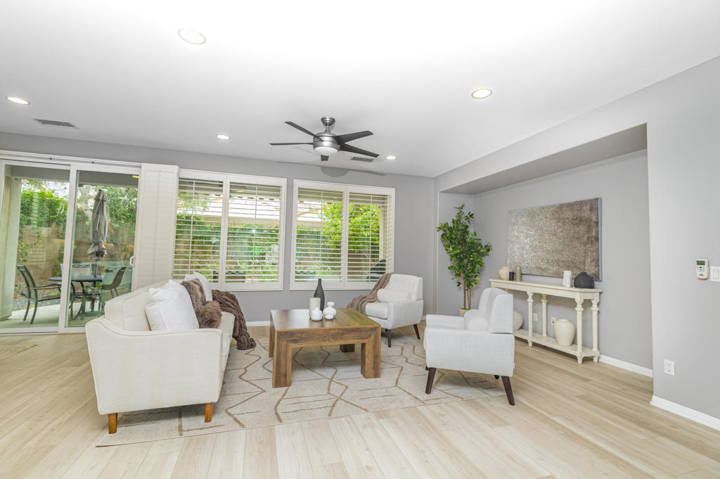 60477 Desert Shadows Drive Property Photo 2