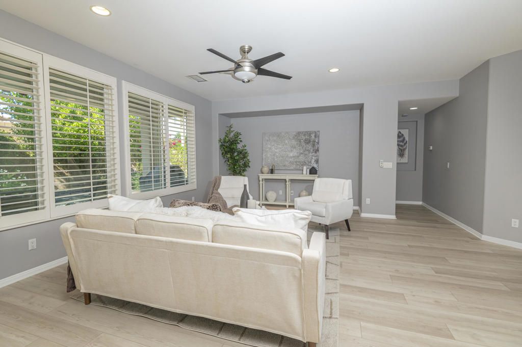 60477 Desert Shadows Drive Property Photo 8