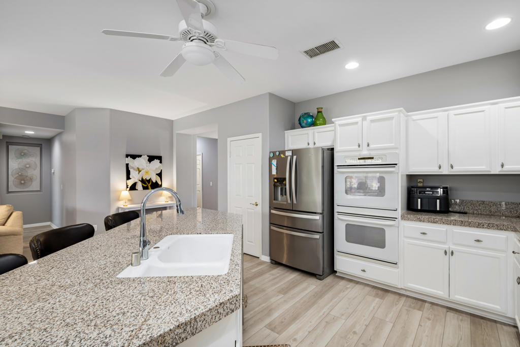 60477 Desert Shadows Drive Property Photo 14