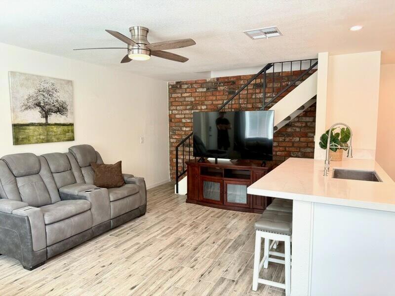 72619 Thrush Road 2 Property Photo 2