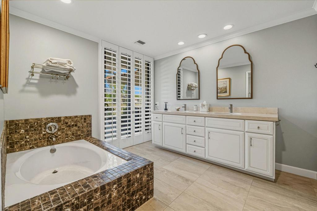 10 Whittier Court Property Photo 47