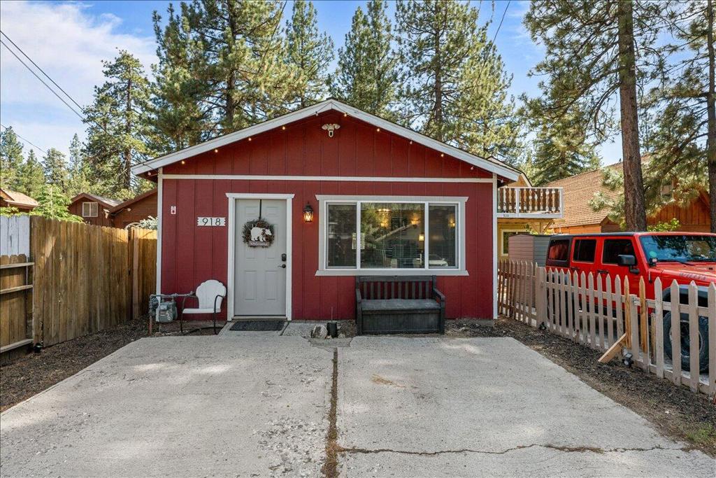 918 W Aeroplane Boulevard Property Photo 1