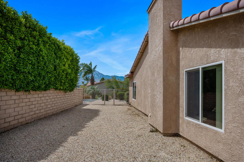 9560 Ekwanok Drive Property Photo 23