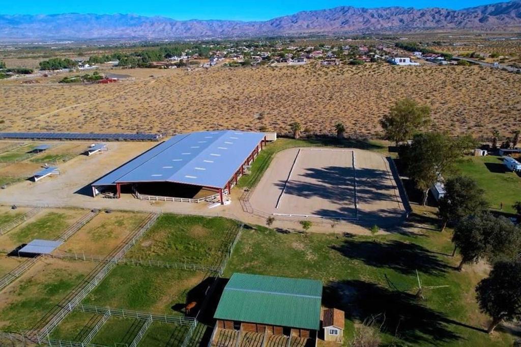20555 Mountain View Road Property Photo