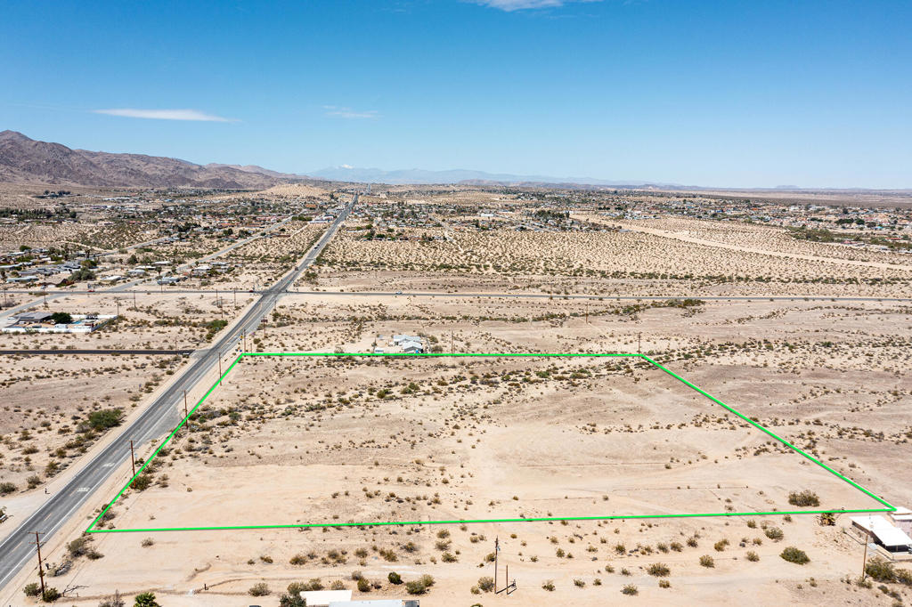 117 29 Palms Highway Property Photo 10