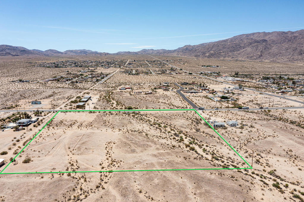 117 29 Palms Highway Property Photo 14