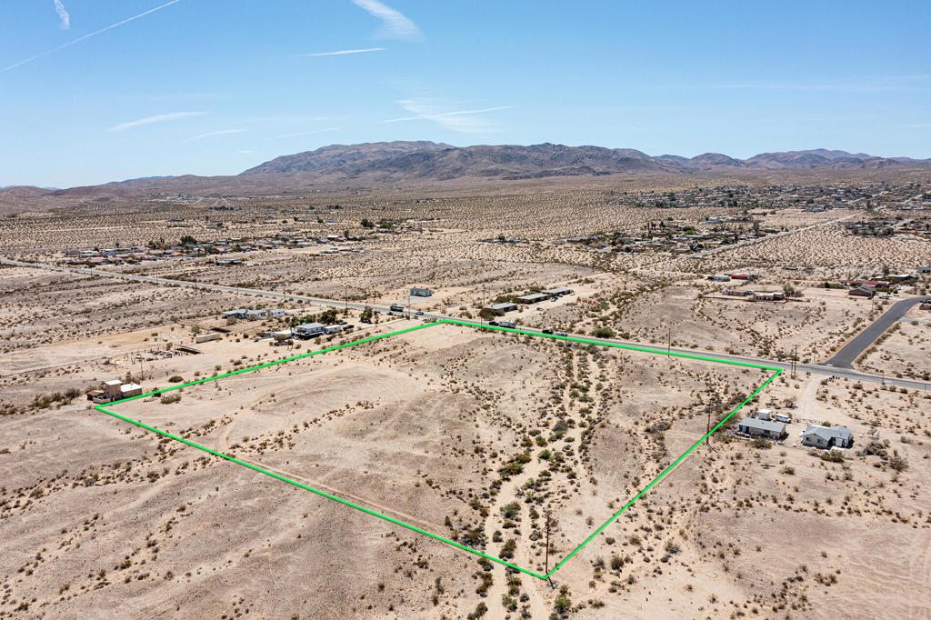 117 29 Palms Highway Property Photo 15
