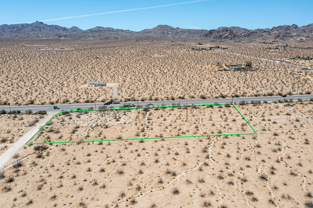 107 29 Palms Highway Property Photo 4