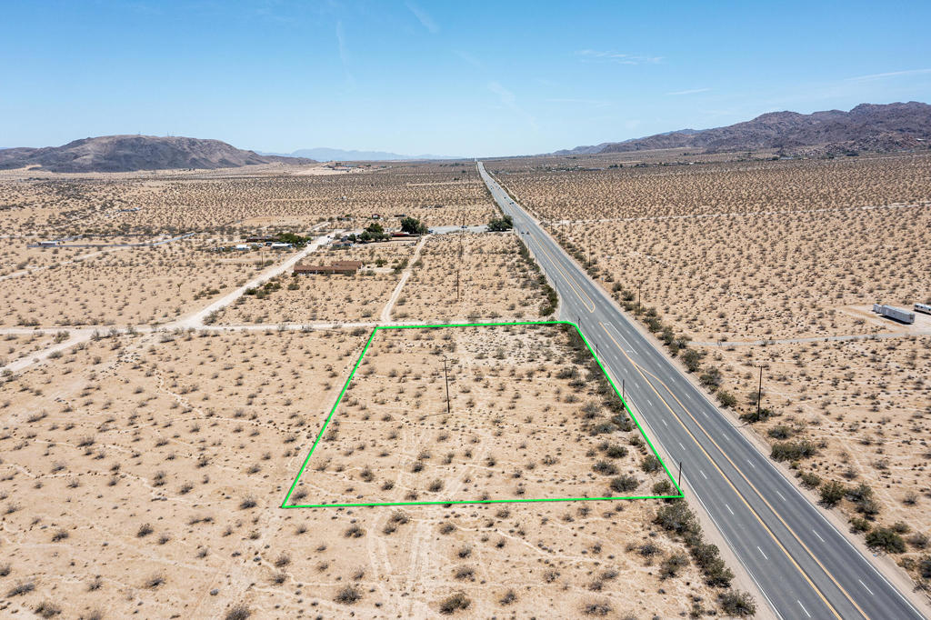 107 29 Palms Highway Property Photo 10