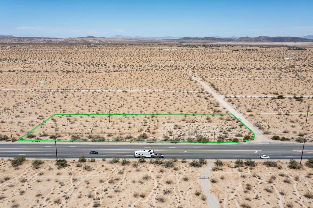 107 29 Palms Highway Property Photo 16