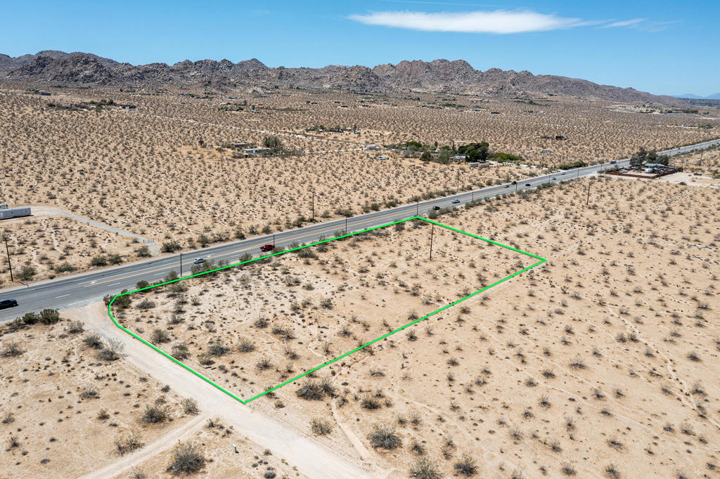 107 29 Palms Highway Property Photo 25