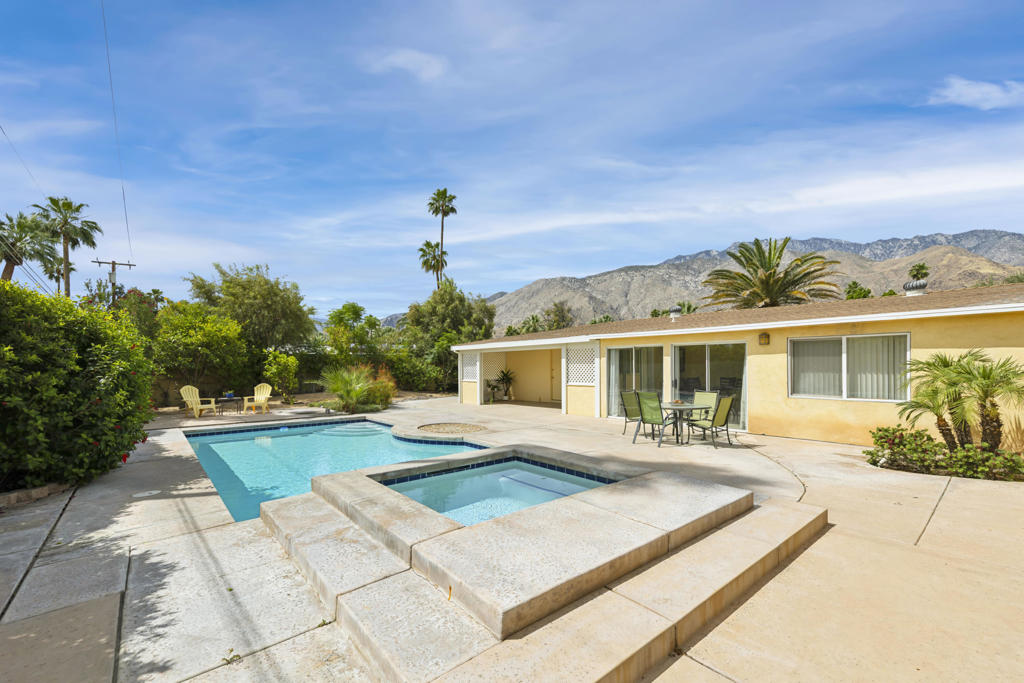1444 N Rodeo Road Property Photo 2