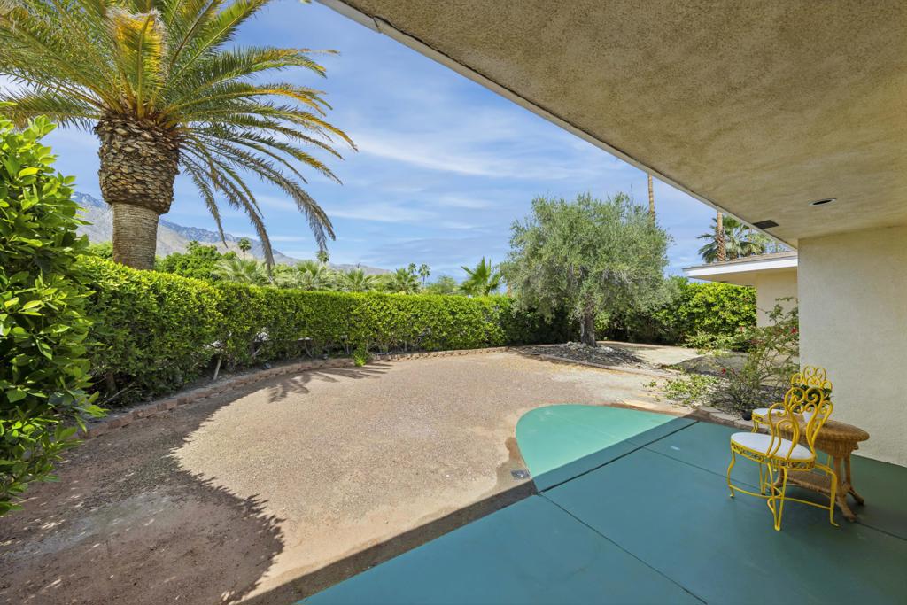 1444 N Rodeo Road Property Photo 4