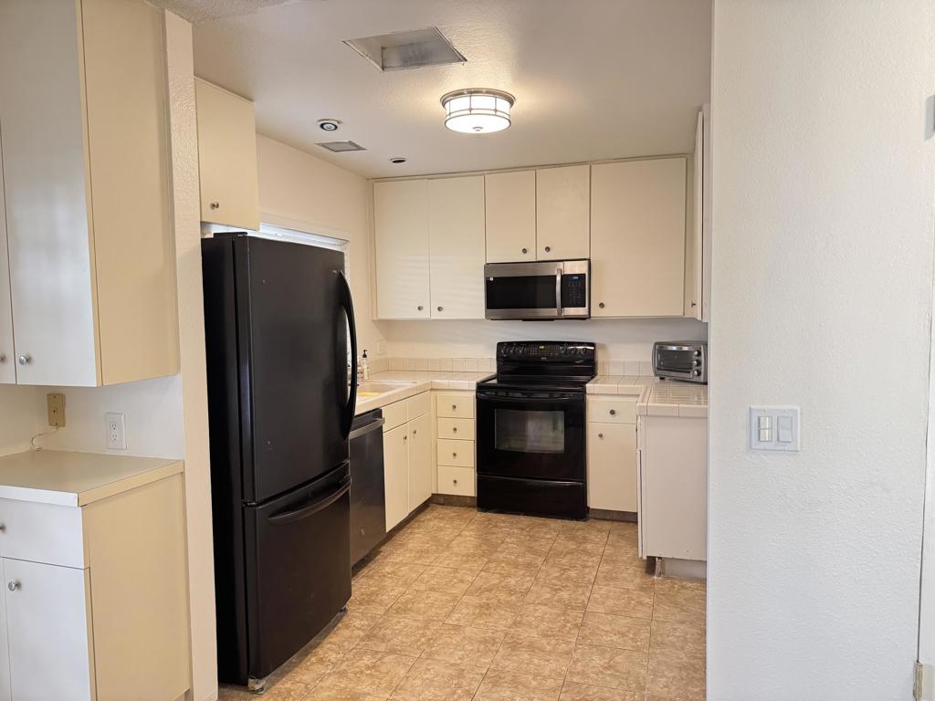 48728 Desert Flower Drive Property Photo 7