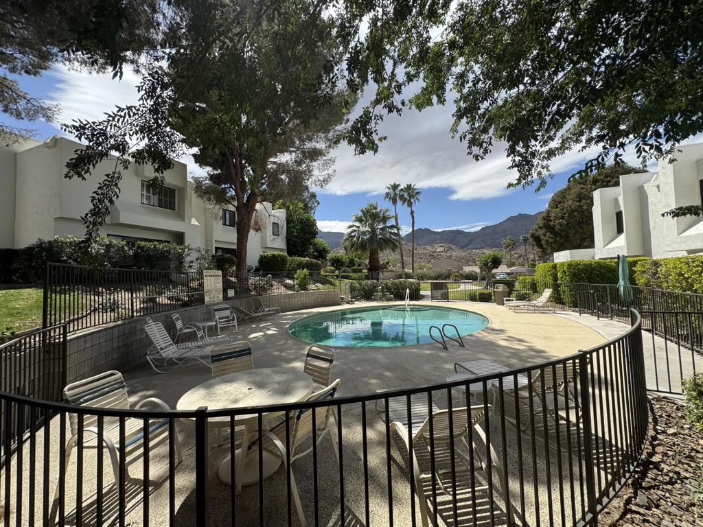 48728 Desert Flower Drive Property Photo 33