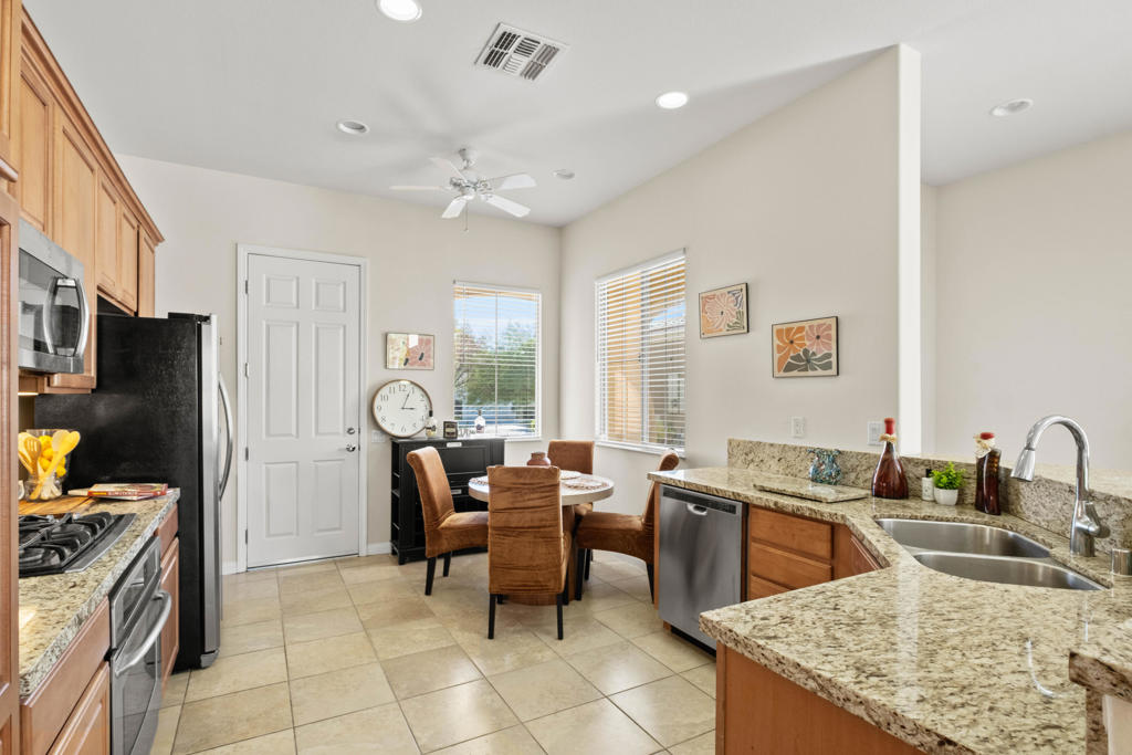 80528 Avenida San Fernando Property Photo 9