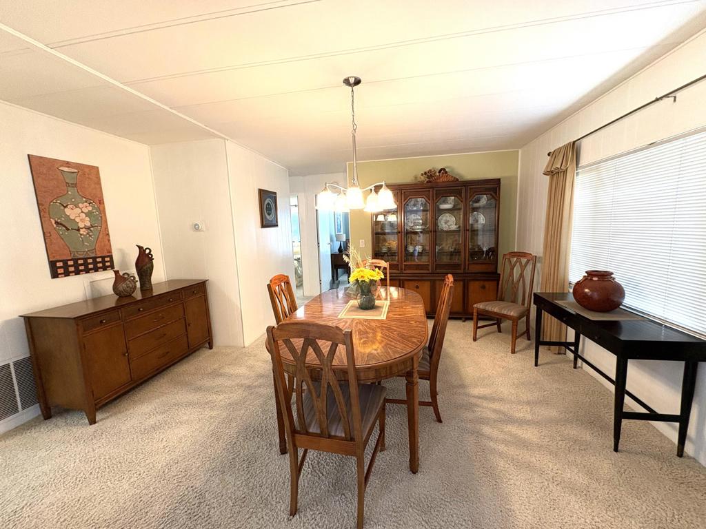 39049 Desert Greens Drive E Property Photo 7