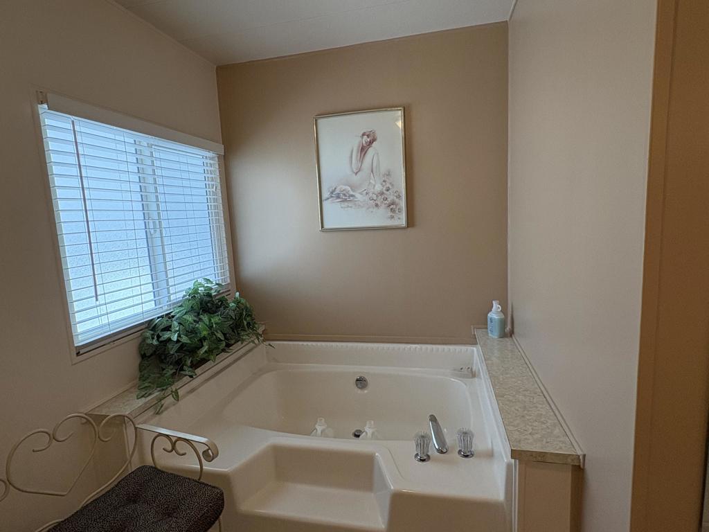 39049 Desert Greens Drive E Property Photo 18