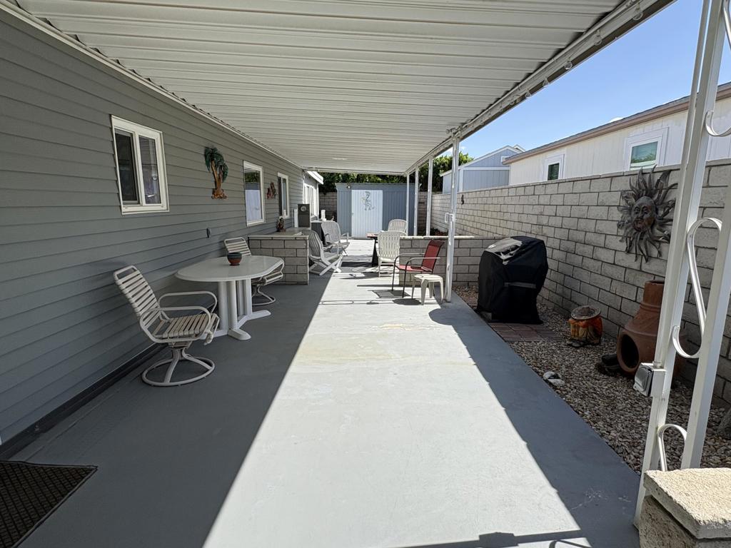 39049 Desert Greens Drive E Property Photo 23
