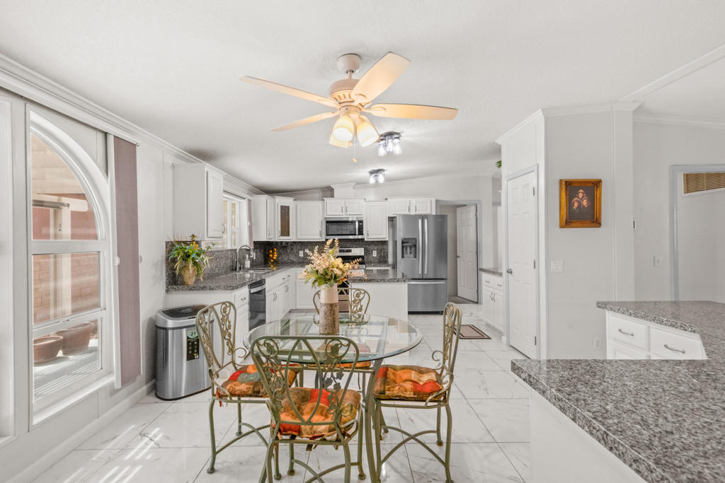 35461 Mexico Way Property Photo 5