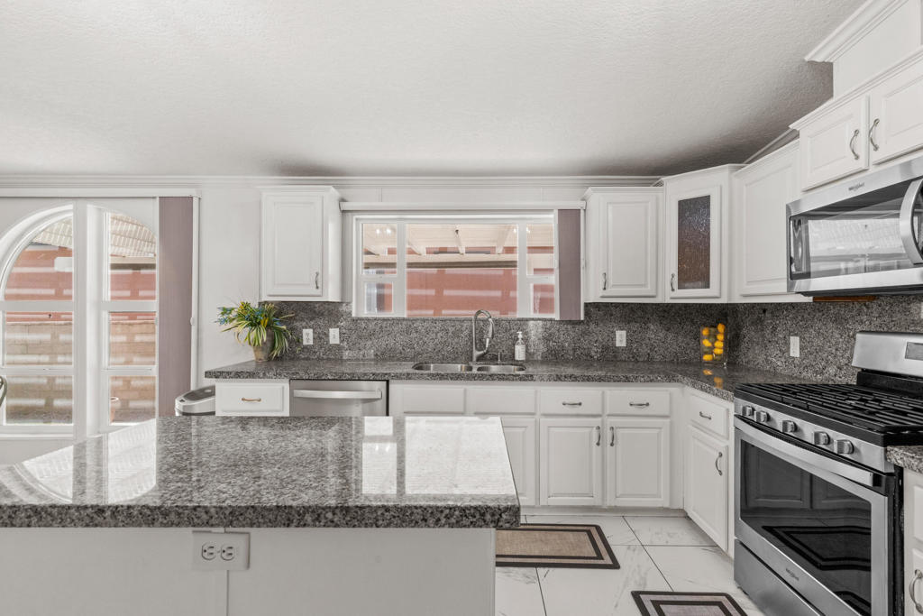 35461 Mexico Way Property Photo 7