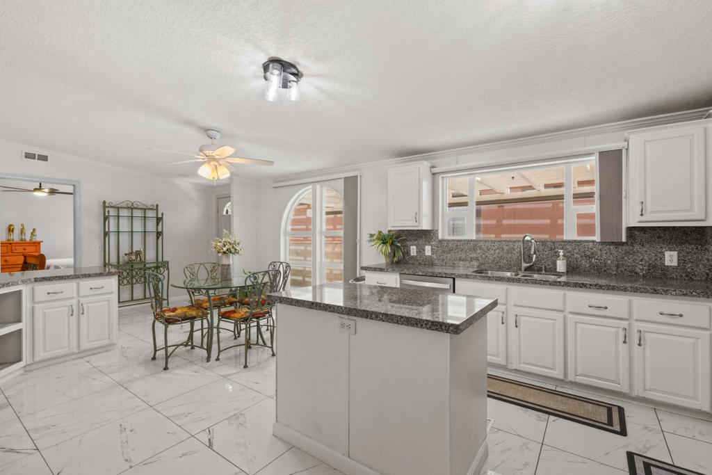 35461 Mexico Way Property Photo 11