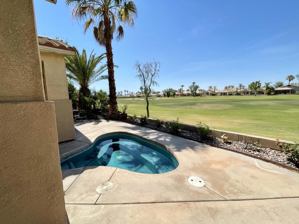 80372 Pebble Beach Drive Property Photo 1