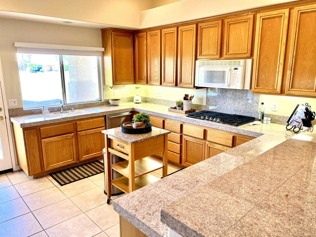 80372 Pebble Beach Drive Property Photo 13