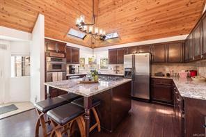 540 Killington Way Property Photo 9