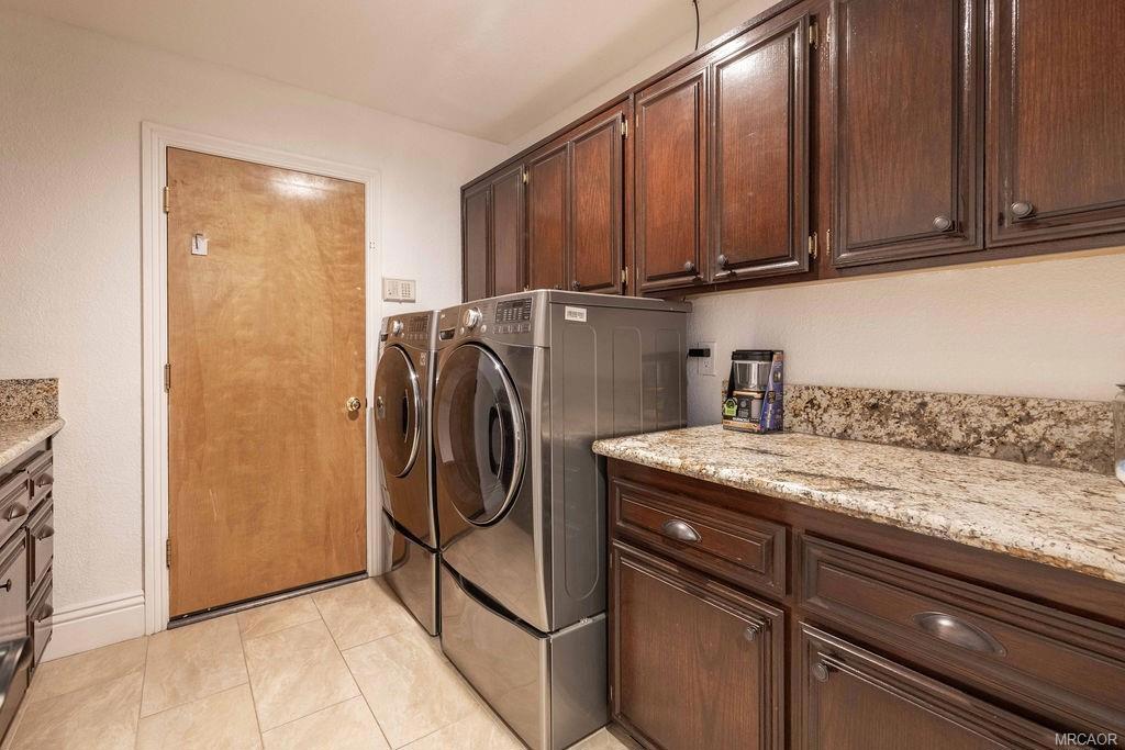 540 Killington Way Property Photo 12