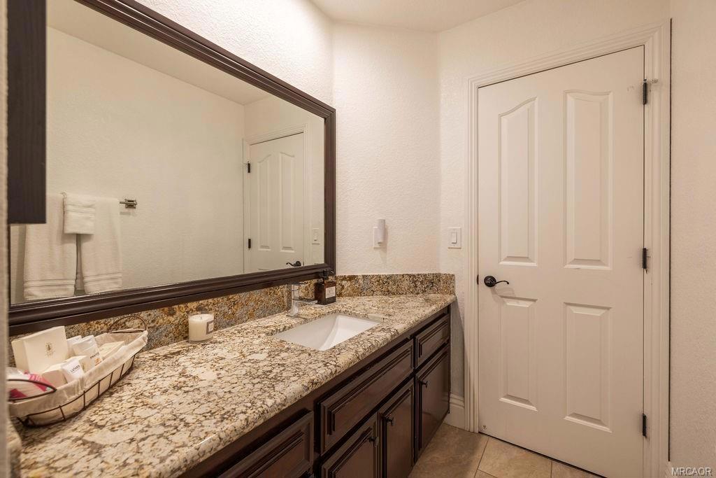 540 Killington Way Property Photo 30