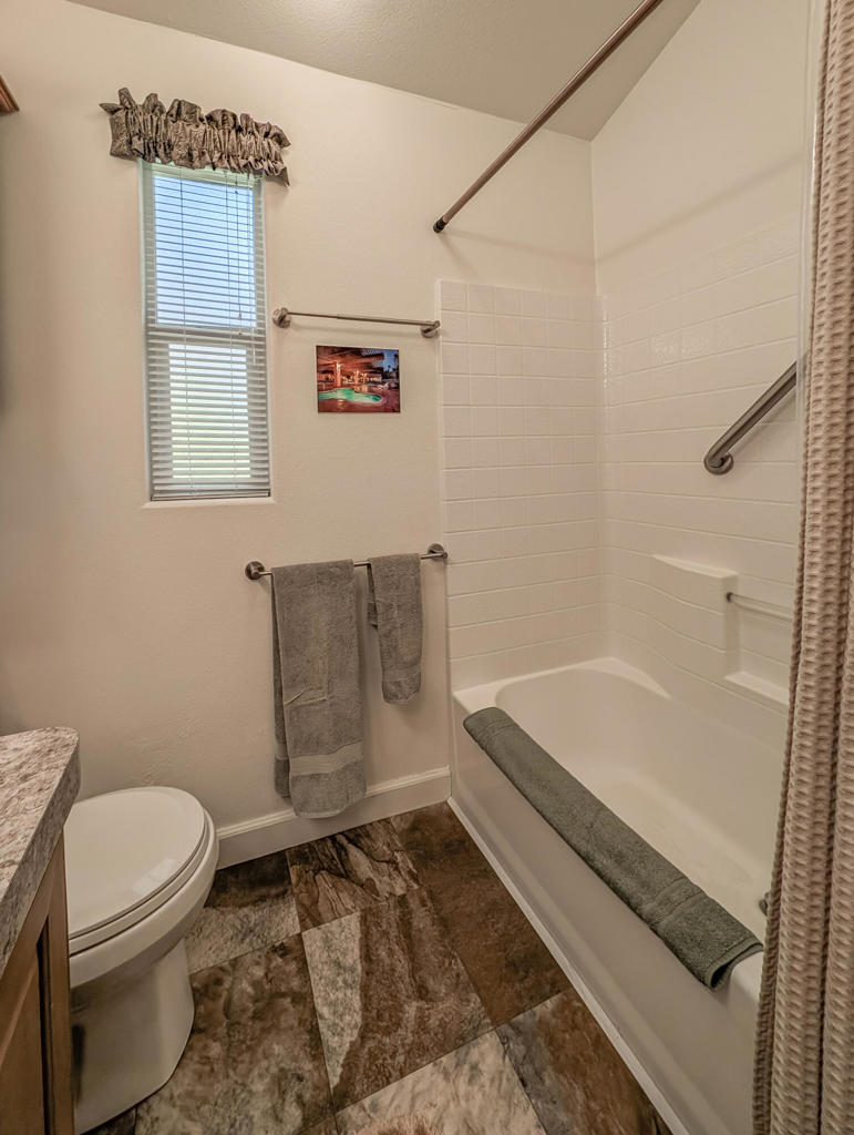 70200 Dillon Road 342 Property Photo 23