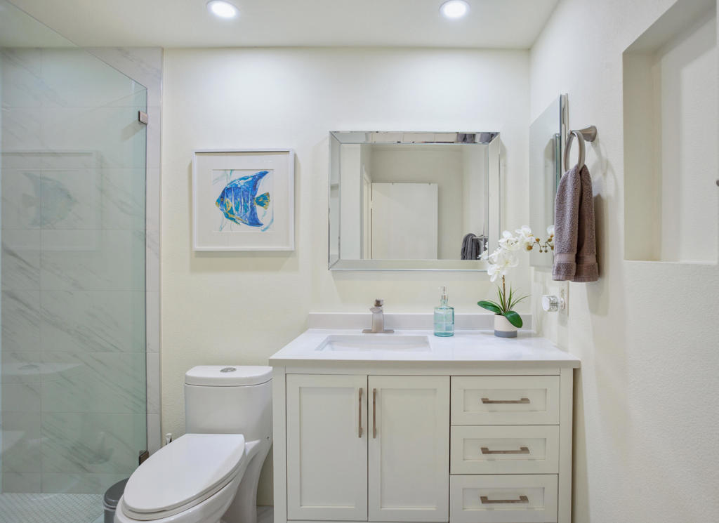709 Vista Lago Circle N Property Photo 18